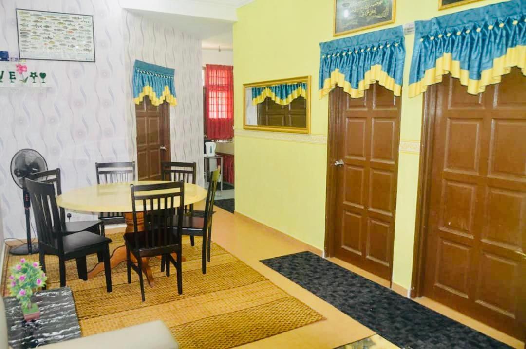 Niks Homestay Kok Lanas Kampong Kok Lanas Eksteriør billede